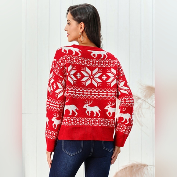 Fair Isle Snowflake Reindeer Knit Round Neck Classic Holiday Minimalist Sweater - Picture 7 of 7